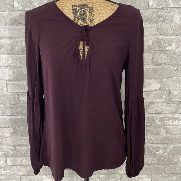 Sanctuary Burgundy Keyhole Tie Top - Picture 1 of 6